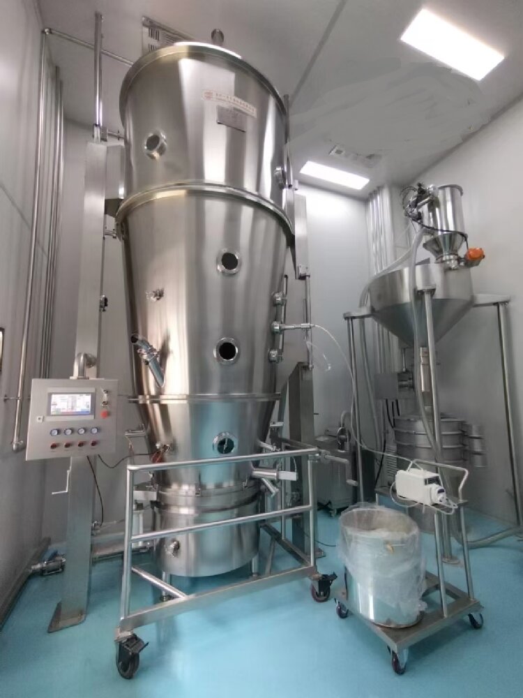 Closed circuit circulating fluidized bed drying system